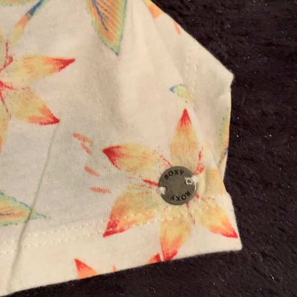 Girls Roxy Tank - Picture 3 of 13